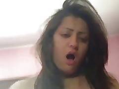 IRAQI HOT HOT MILF
